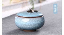 Load image into Gallery viewer, Wholesale and retail small color glazed ceramic pots Fragrance powder cans Ice cracked colorful tea cans Sealed ceramic cans